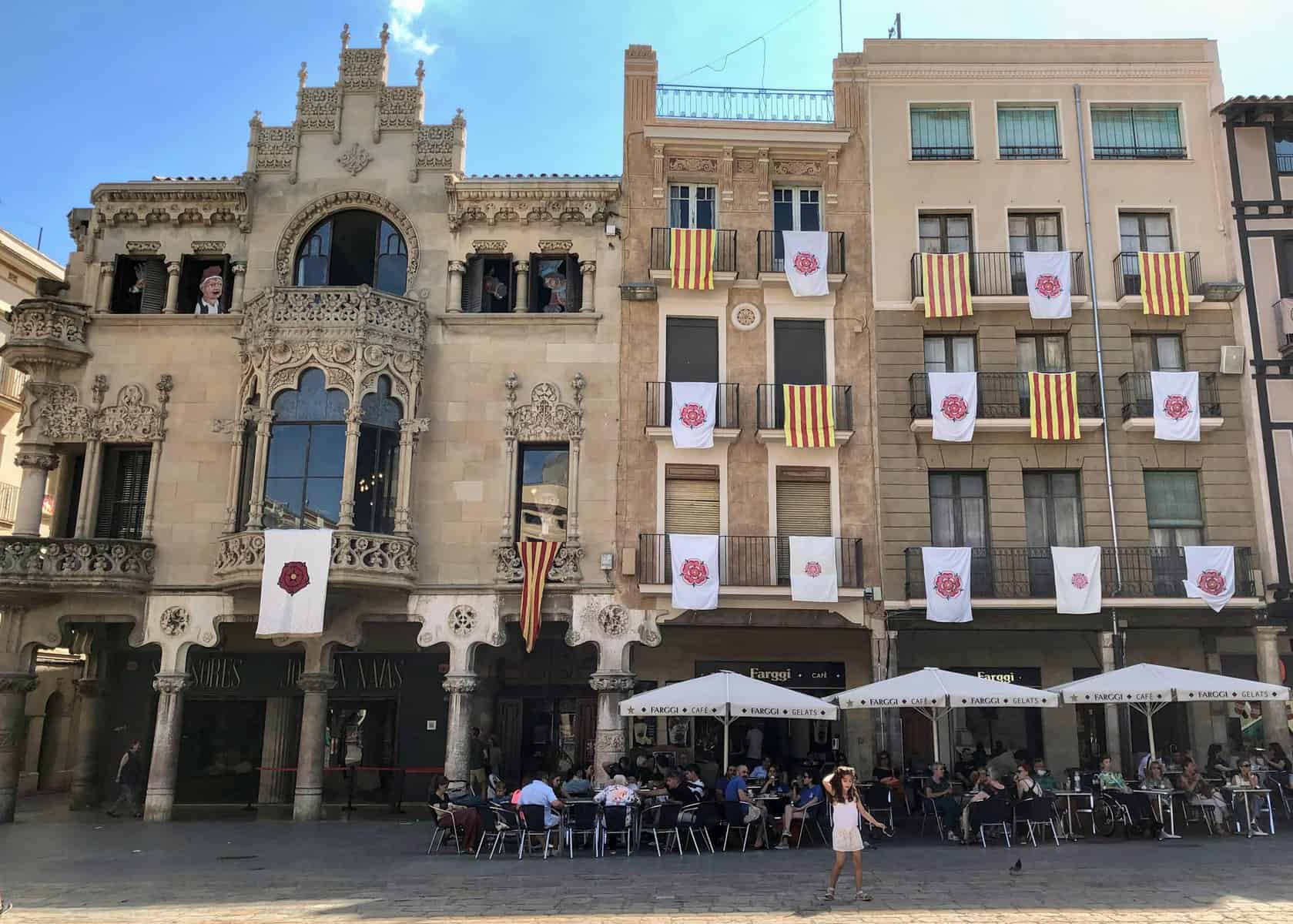 Reus Spain Casa Navas By Domenech Exterior With Cafe And Catalan Flags Art Nouveau Modernista Architecture