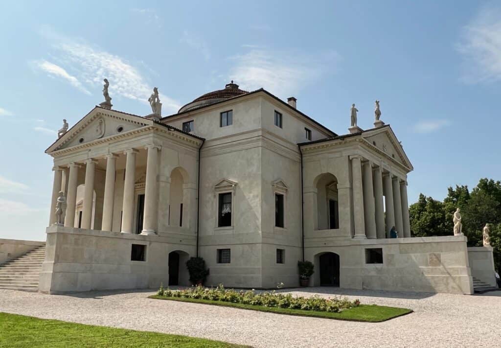 Palladio Rotonda Villa Vicenza Exterior Side View Renaissance Architecture