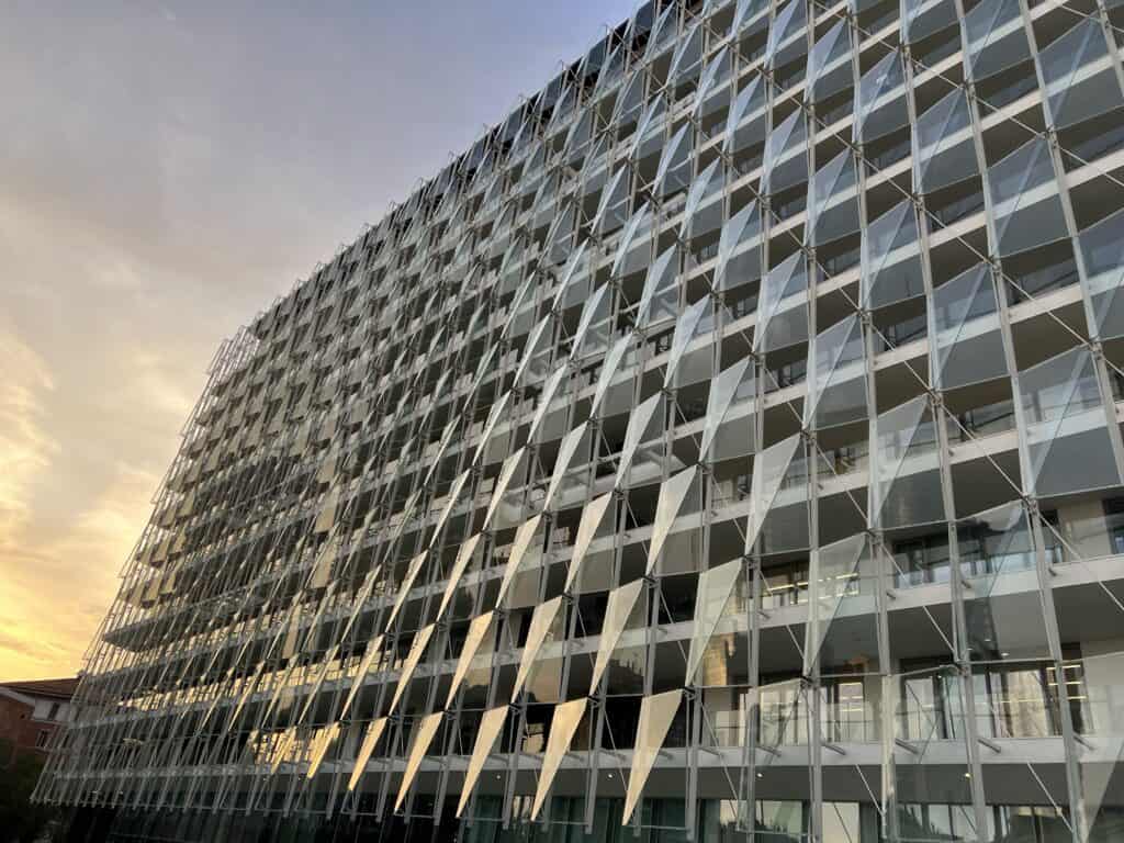 Milan Razor Contemporary Architecture Office Building Isola