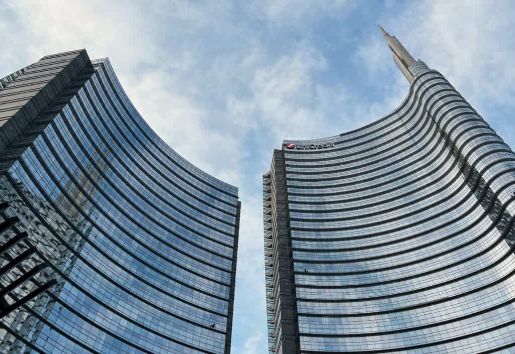 Milan Uni Credit Tower By Cesar Pelli Glass Skyscraper Complex Contemporary Architecture Porto Nuova District