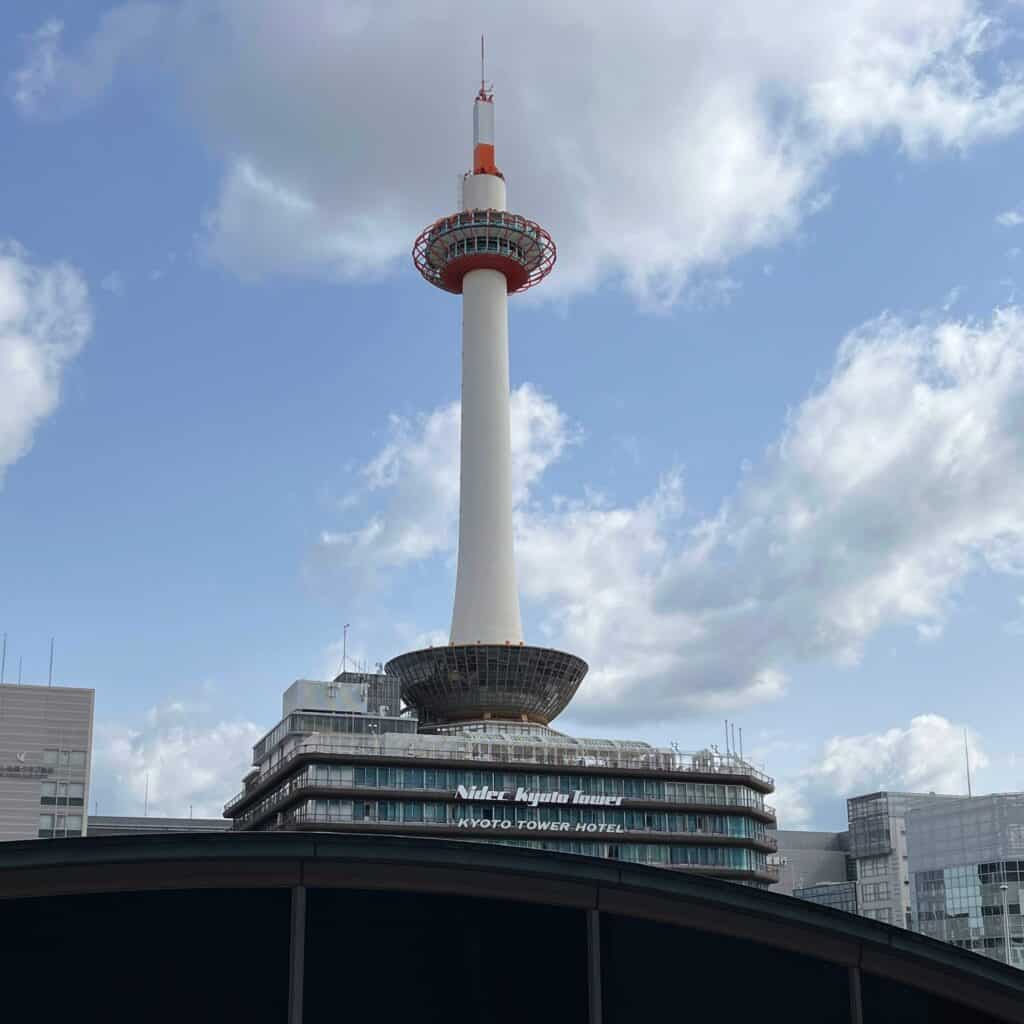 Kyoto Tower Spire 1964 1000 Meters View From Kyoto Station